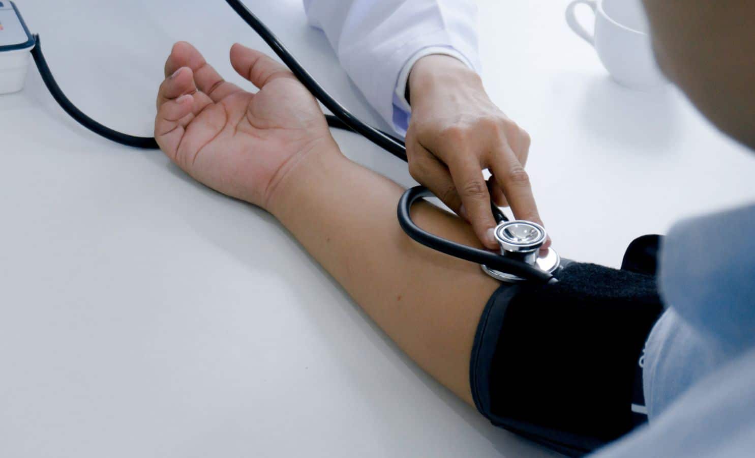 Cutting Out This Hidden Ingredient Could Help Lower Your Blood Pressure Dietitians Share Their Top Tip