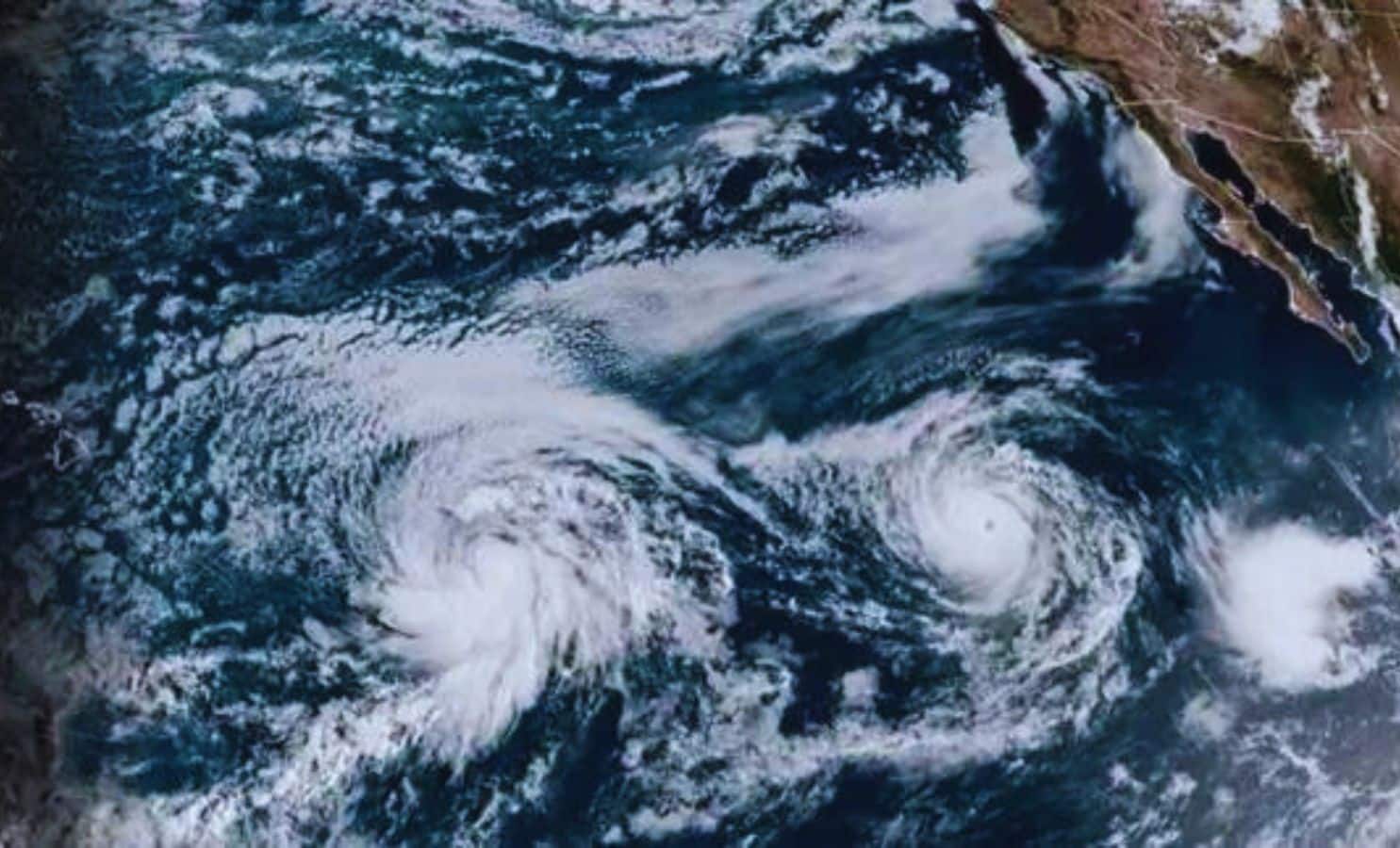 Hawaii Braces For Double Impact Tropical Storm Hone And Hurricane Gilma Threaten Islands