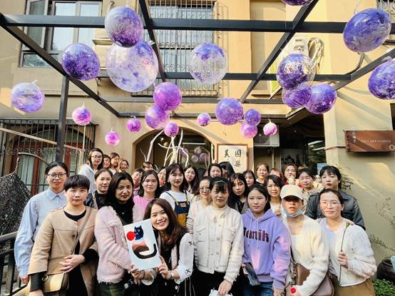 巧手创造 绽放芳华—星空(中国)养老组织女员工开展妇女节庆祝活动