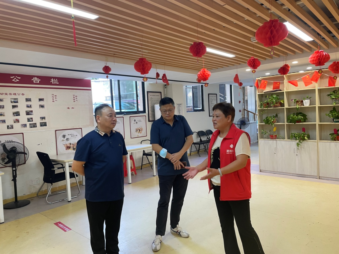黄志刚、苏千里带队赴星空(中国)社区居家养老服务站点督查安全生产工作