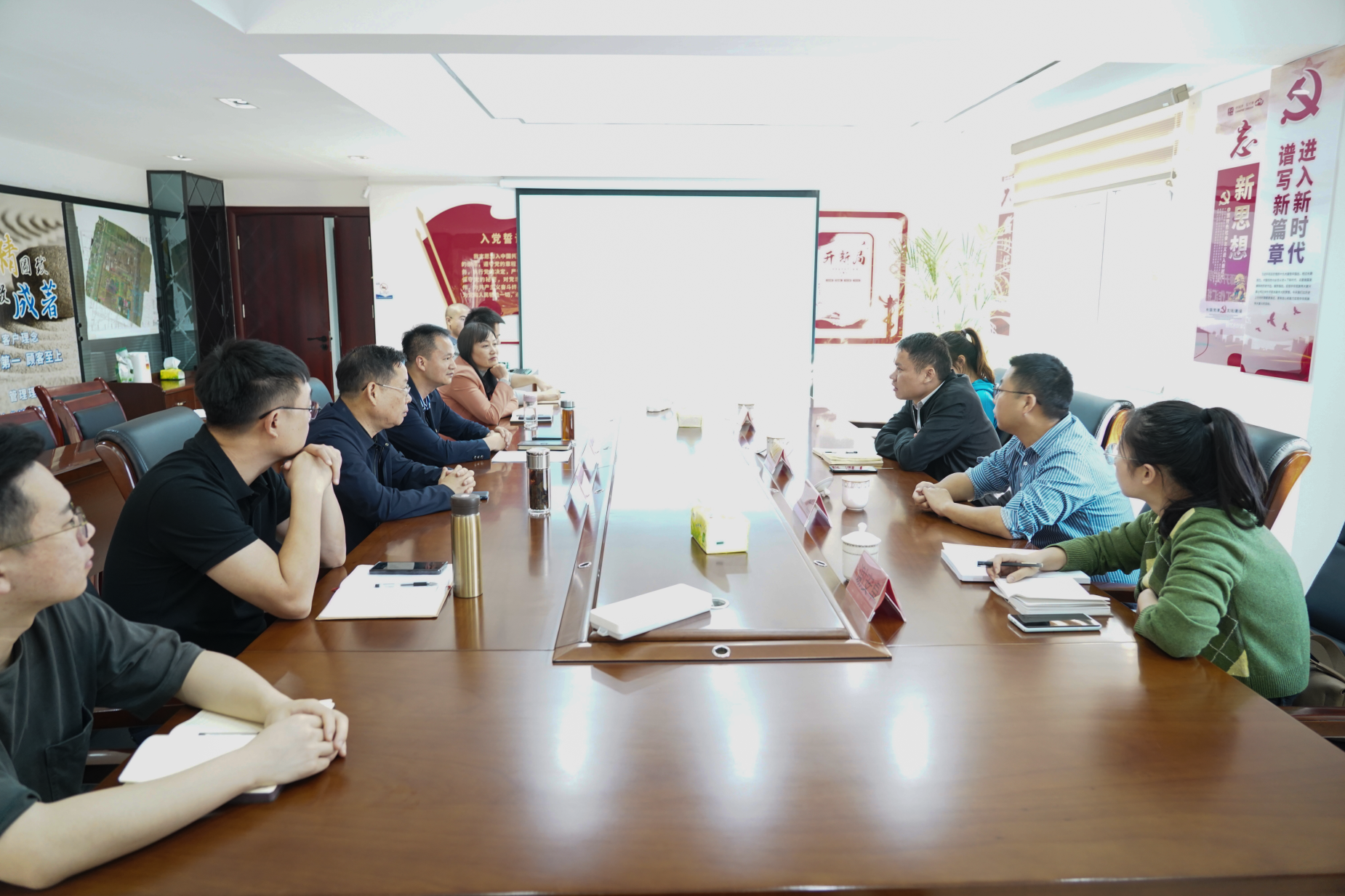 共青团益阳市委对益沅星空官方网页版市级“青年文明号”创建工作进行实地验收