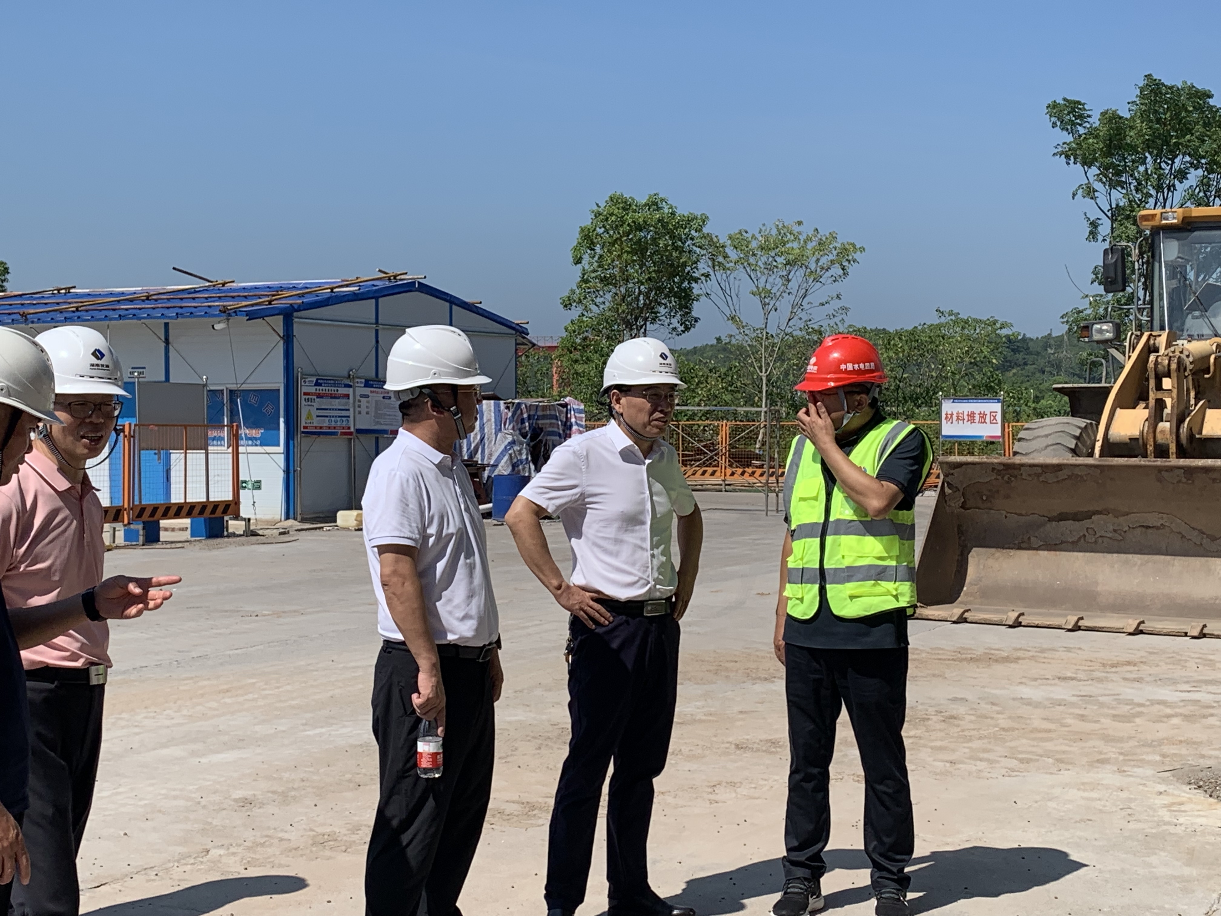 张军带队赴星空(中国)株洲航电扩机项目开展监督调研